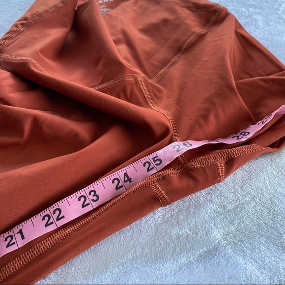 EVERLANE The Perform Leggings in Brandy Rose - Picture 9 of 10